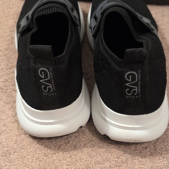 Gloria Vanderbilt Black Slip On Memory Foam Women's Sneakers In Size 10 No Box - Picture 5 of 6